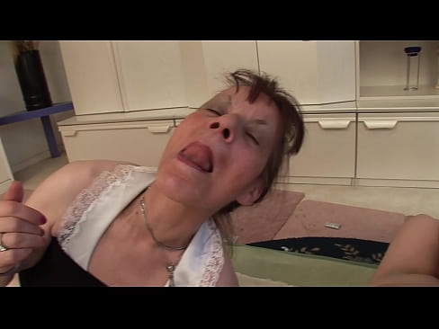 ❤️ Dua nenek dan satu kakek memiliki threesome ️❌ Video porno pada kami id.hochu-sex-tomsk.ru